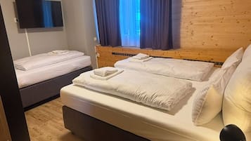 Basic-Dreibettzimmer | Kostenloses WLAN