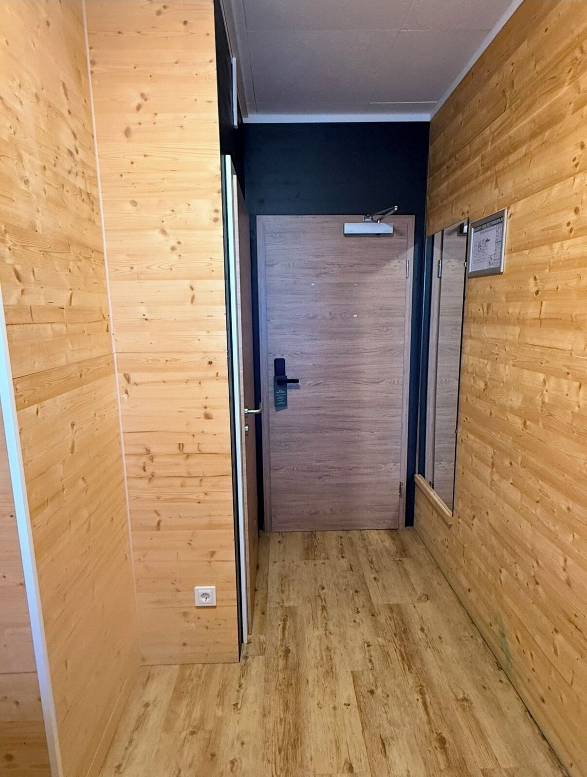 Phòng đơn cơ bản | Nội thất