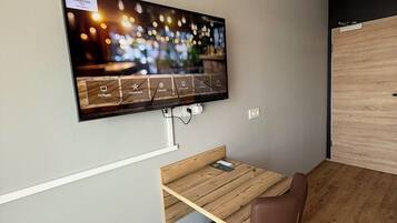 Basic Double Room | Interior