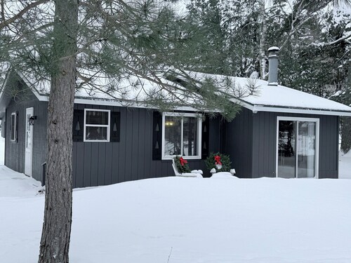 Lakeside cabin on full rec Lake of the Falls,  Mercer Wi. Four seasons of fun.