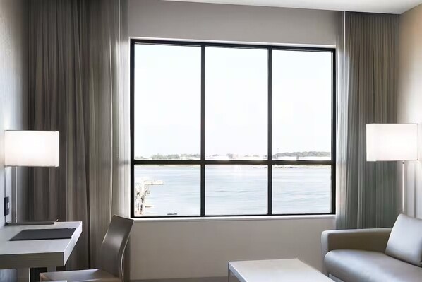 Nicht klassifiziertes Bild, 1 von 19, Schaltfläche