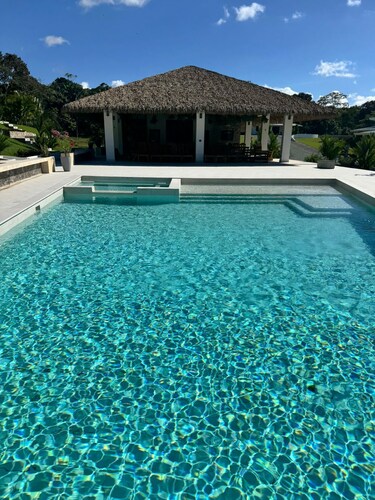 Private Resort 6 Villas Pool