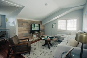 Luokittelematon kuva, 4 kautta 19, painike