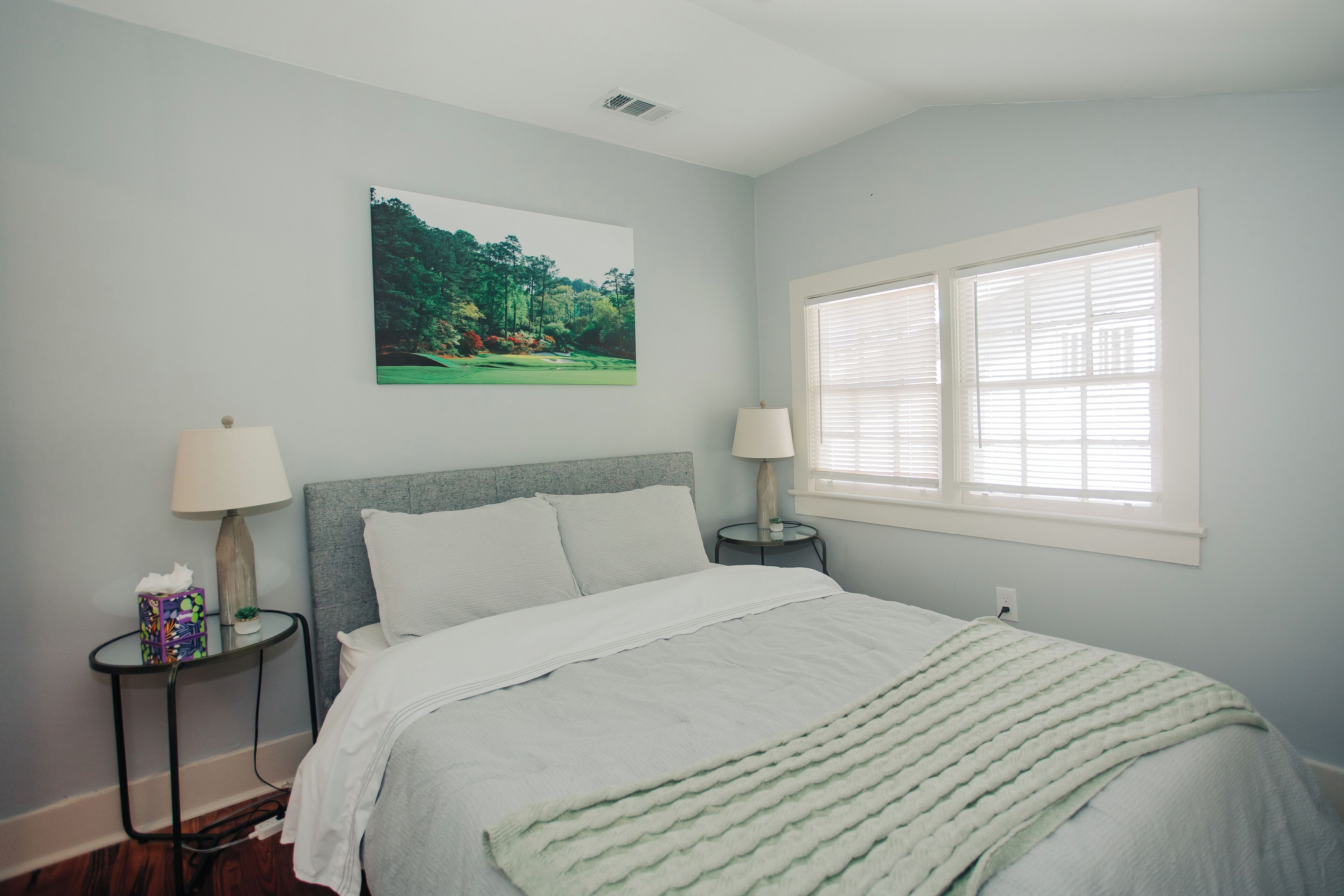 1 sovrum, skrivbord, strykjärn/strykbräda och gratis wi-fi