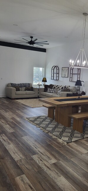 星評価なしの画像、4 / 8、ボタン