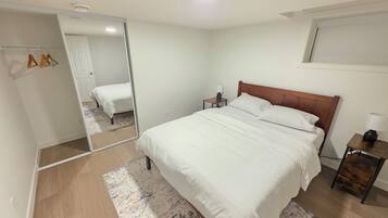 1 chambre, fer et planche à repasser, Wi-Fi, literie fournie