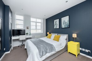 Luokittelematon kuva, 5 kautta 30, painike