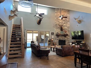 Unclassified image, 4 of 58, button