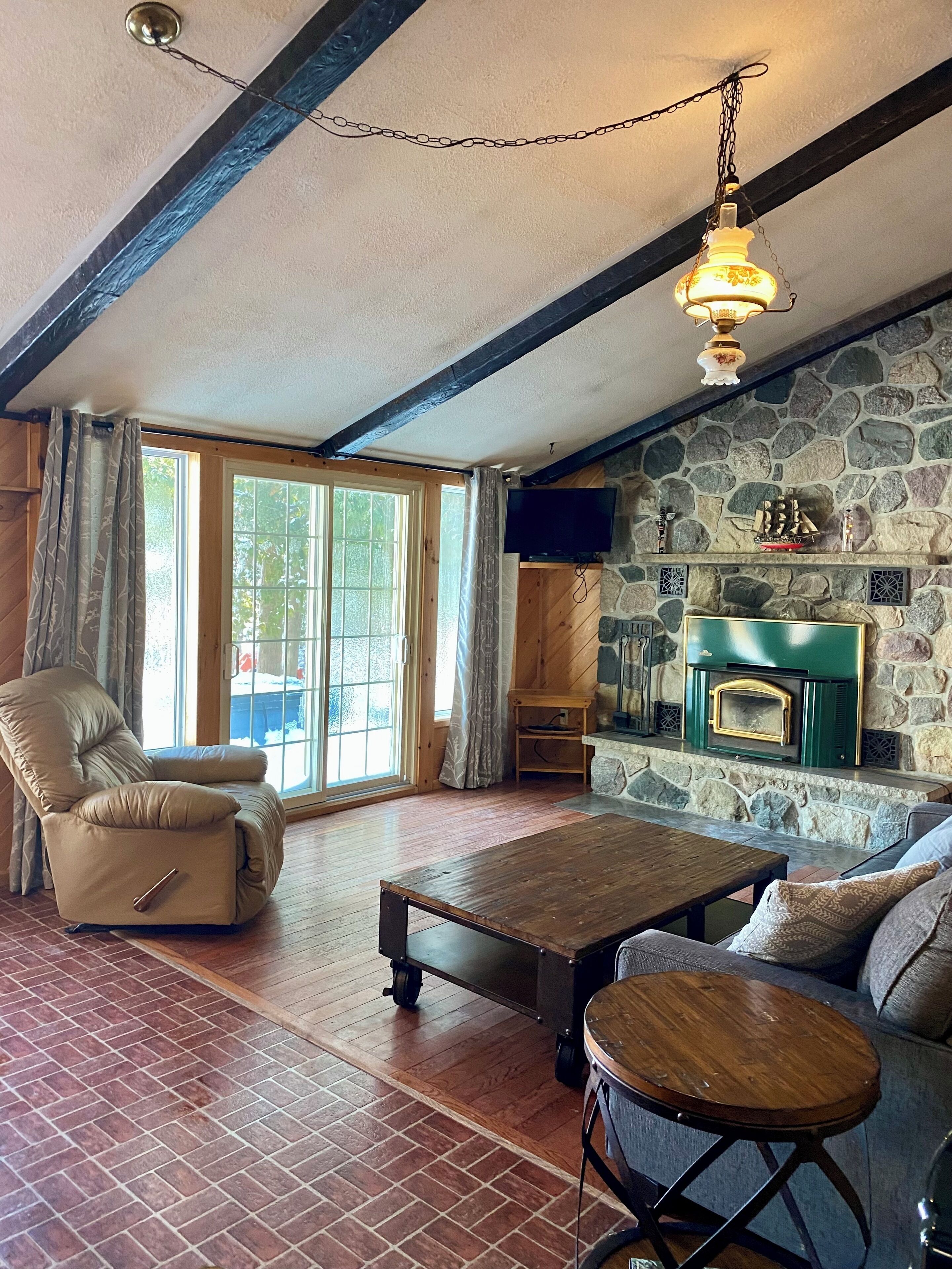 TV connectée, cheminée