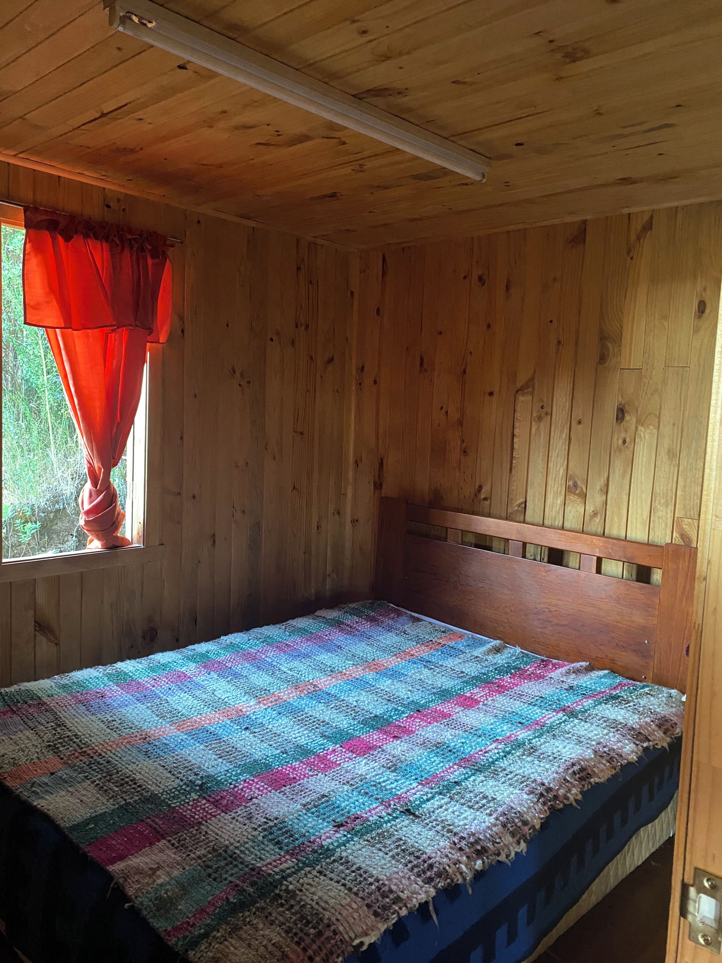 2 bedrooms, bed sheets