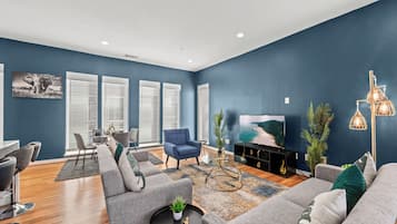 Townhouse – familie, flere senger, kjæledyr tillatt, byutsikt | Oppholdsområde