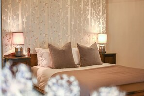3 chambres, fer et planche à repasser, Wi-Fi, draps fournis
