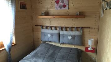 2 bedrooms