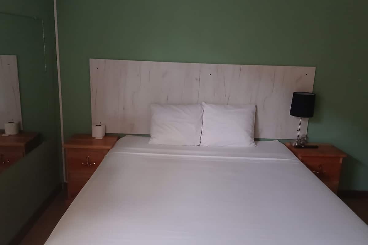 Classic Single Room | Free WiFi