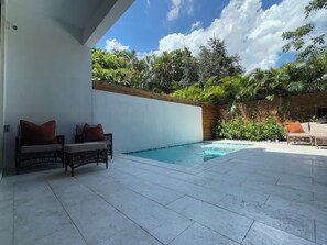 Pool - Miami Rooftop Oasis: 4bd, 3 bath, heated pool, rooftop, firepit (Miami)