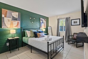 2 bedrooms, desk, iron/ironing board, travel cot