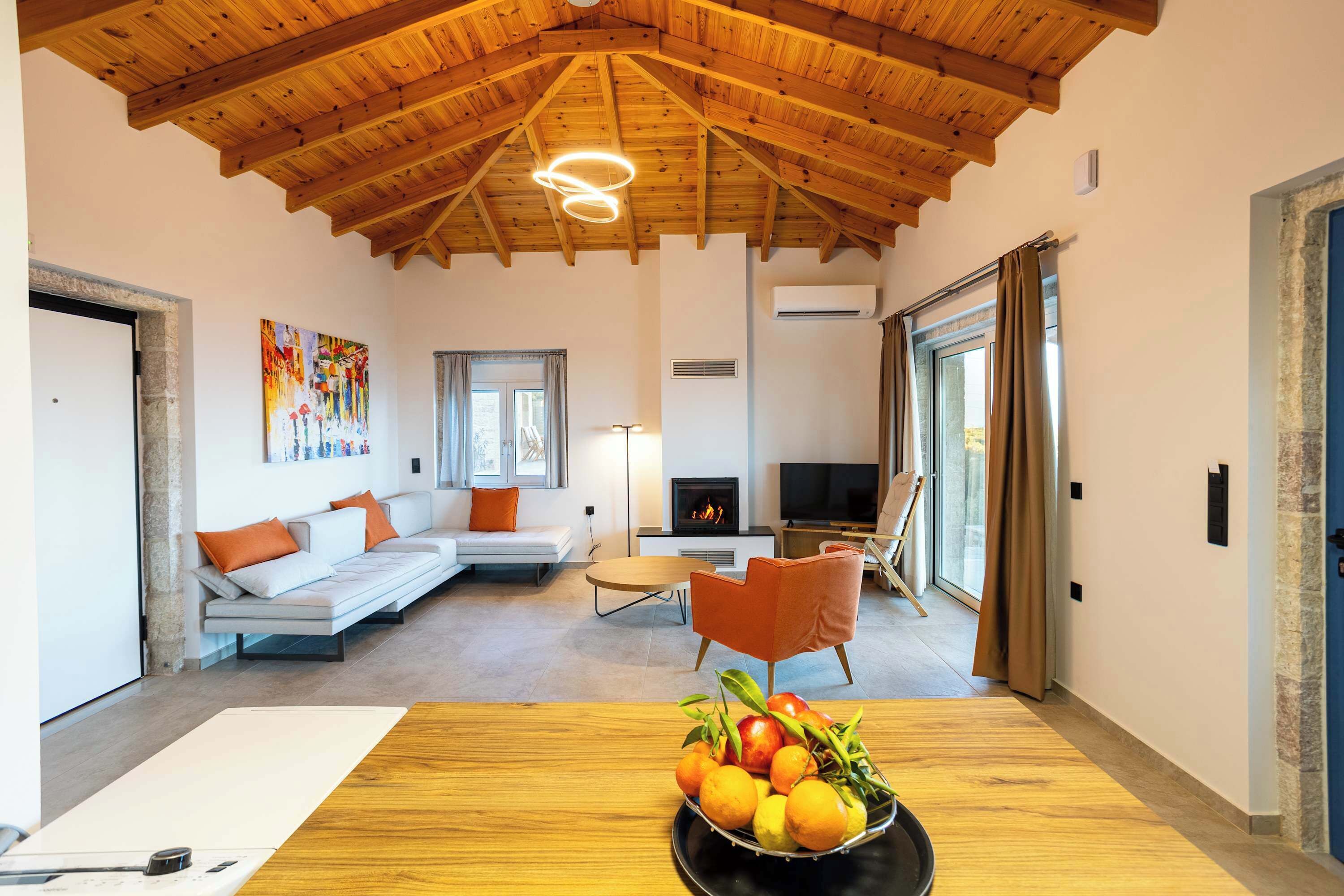 TV, fireplace, offices