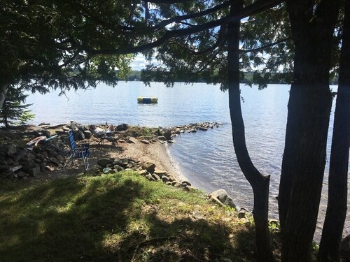 Classic Waterfront Maine Cottage