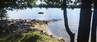 Classic Waterfront Maine Cottage