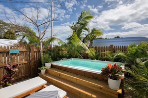 Luokittelematon kuva, 4 kautta 35, painike