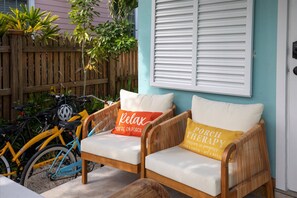 Property grounds - Monthly Rentals Only - Key West Cottage Du Soleil (Key West)