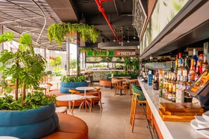 Bar (en la propiedad)