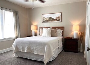 Unclassified image, 4 of 23, button