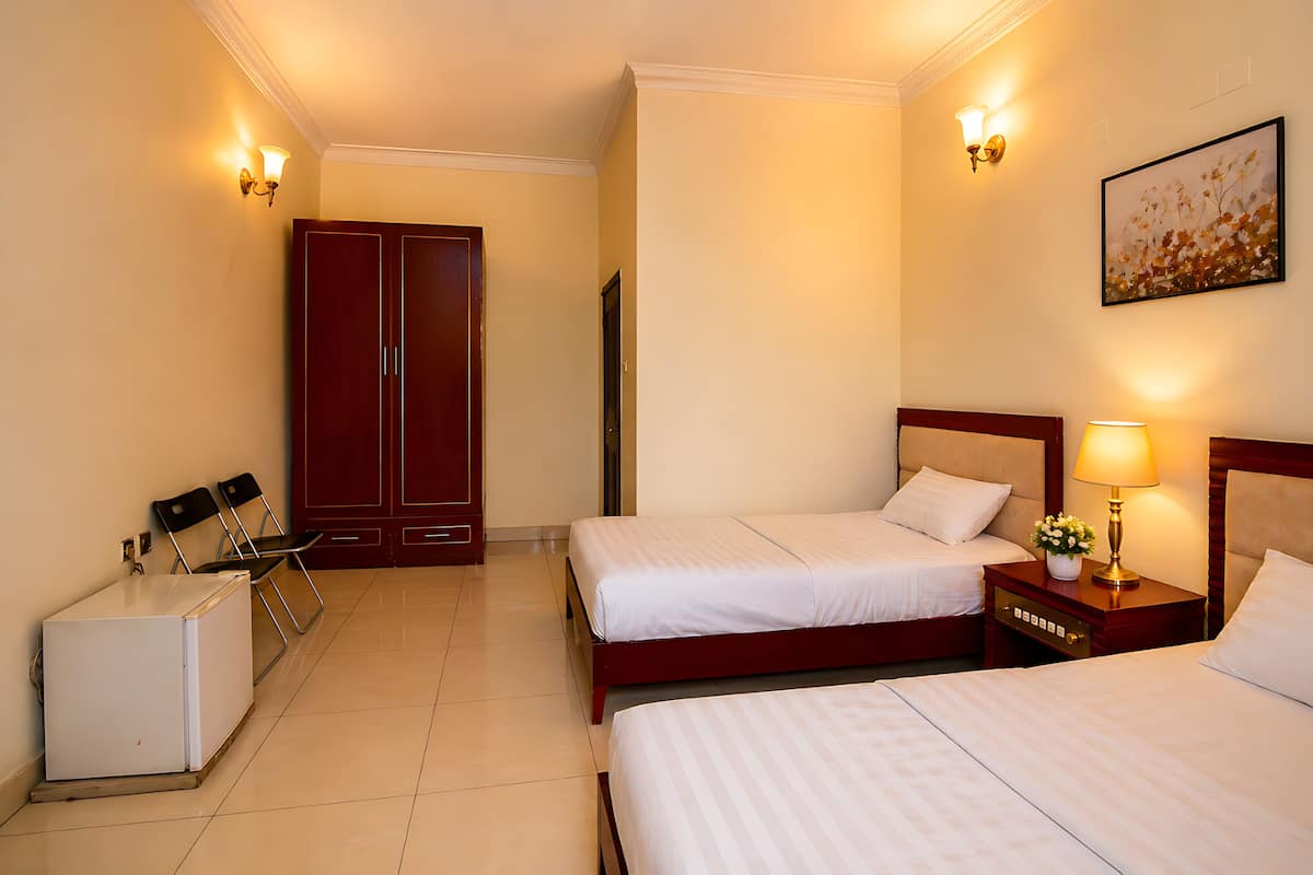 Desk, laptop workspace, iron/ironing board, free WiFi