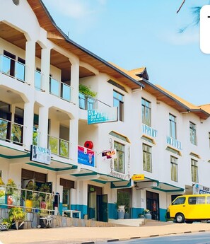 Unclassified image, 5 of 8, button - DV Appart Hotel (Kigali)