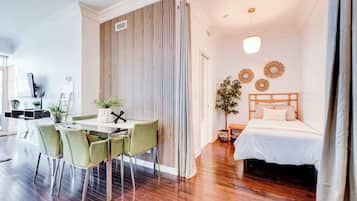 Desk, laptop workspace, iron/ironing board, free WiFi