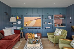 Smart TV - Orchid House, luxury home in heart of Cotswolds, nature surrounding, EV charging (Kingham)