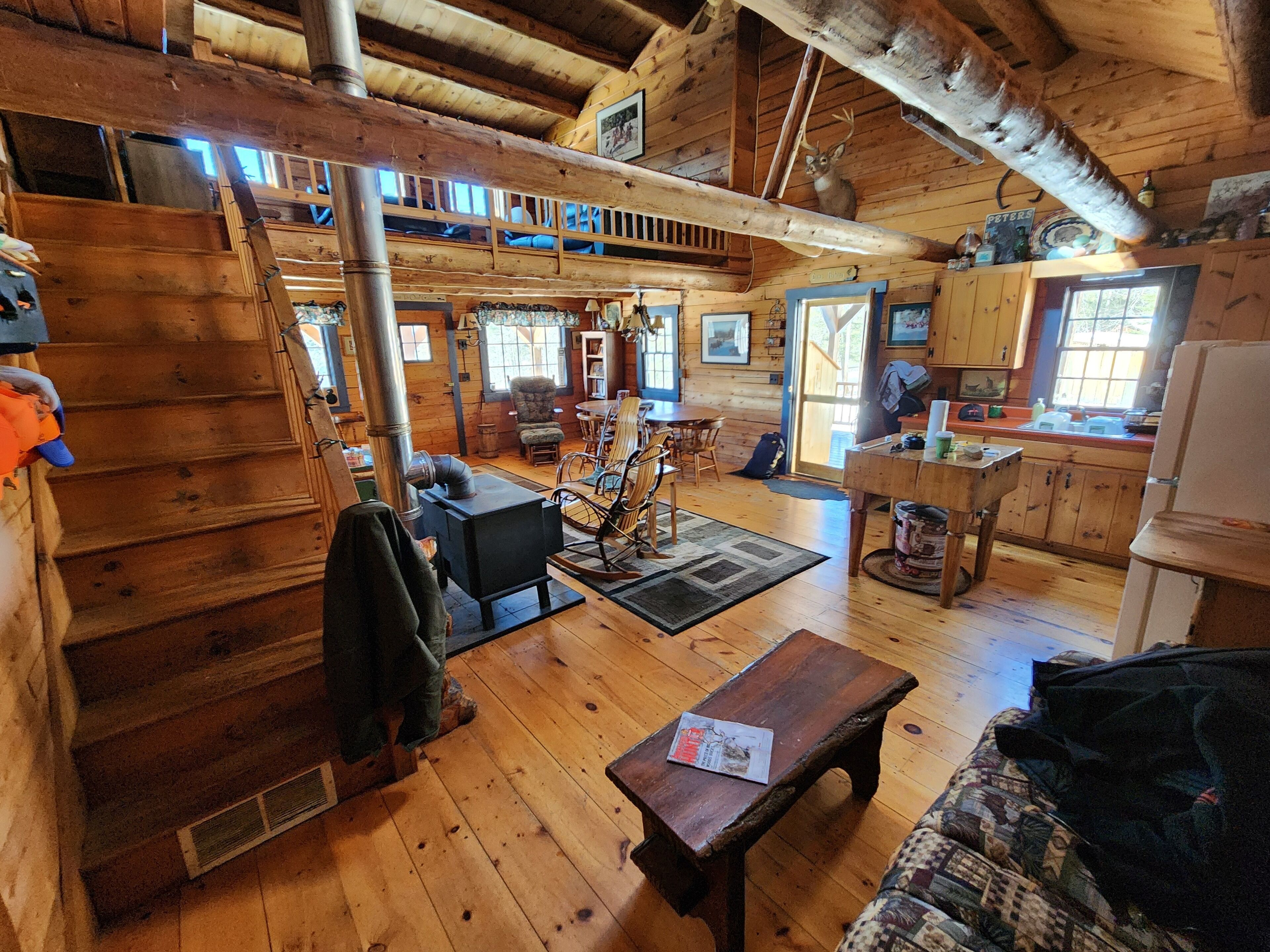 Smart TV, DVD player, music library, video library