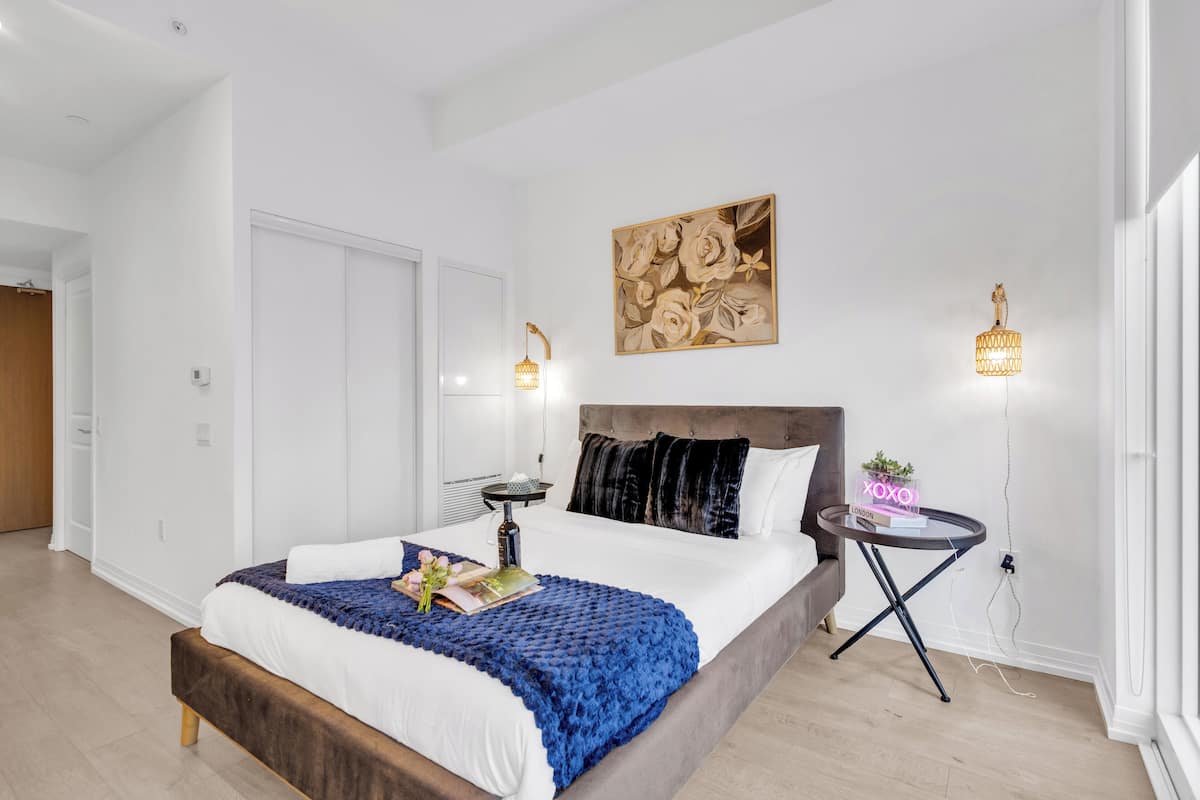 Suite studio Design, balcon, vue sur la ville | Fer et planche Ă repasser, accĂšs au Wi-Fi (inclus)