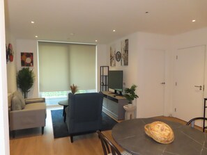 Interior - The Comfort Corner (LONDON)