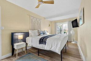 1 bedroom, desk, iron/ironing board, WiFi