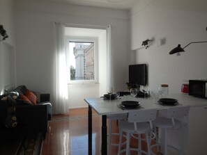 Unclassified image, 4 of 20, button - Vrbo Property (Roma)