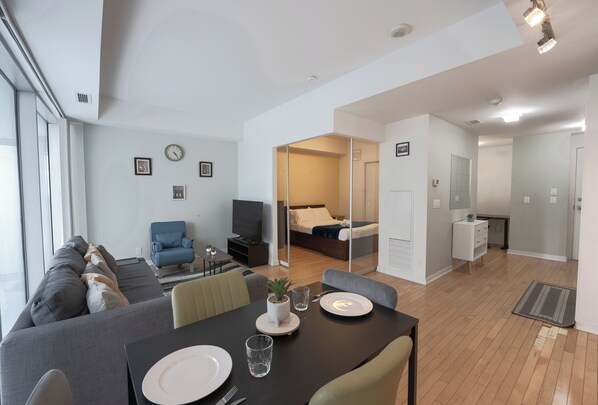 Junior Room, Balcony, City View