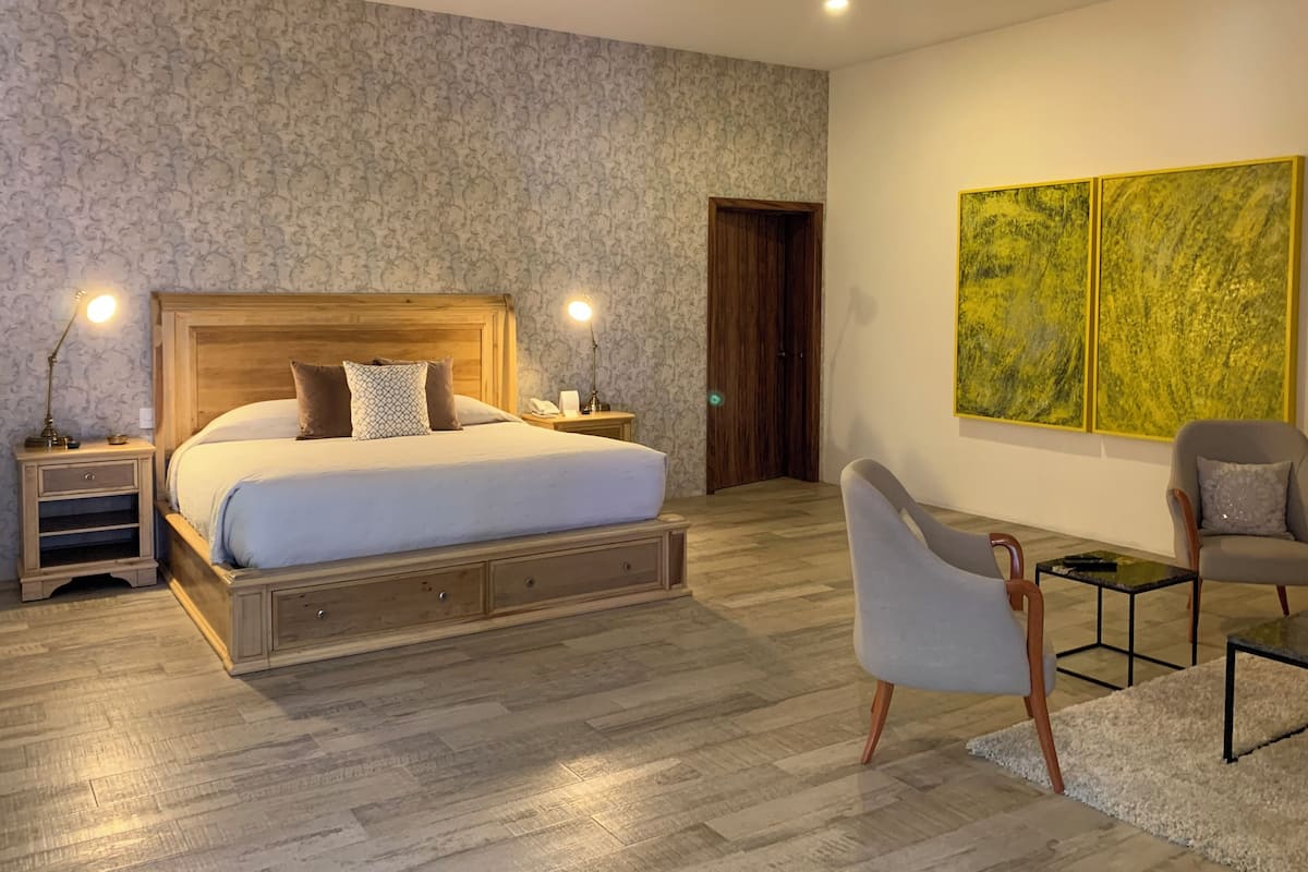 セーフティボックス (室内)、WiFi (無料)