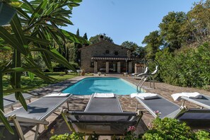 Luokittelematon kuva, 2 kautta 65, painike