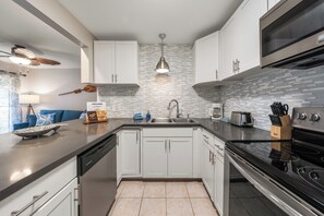 Private kitchen - Sleep 10!~Ocean Views~2 Condos next door to one another! (Kihei)