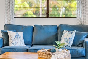 Living area - Sleep 10!~Ocean Views~2 Condos next door to one another! (Kihei)