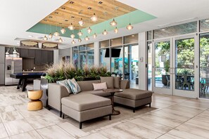 Luokittelematon kuva, 2 kautta 17, painike