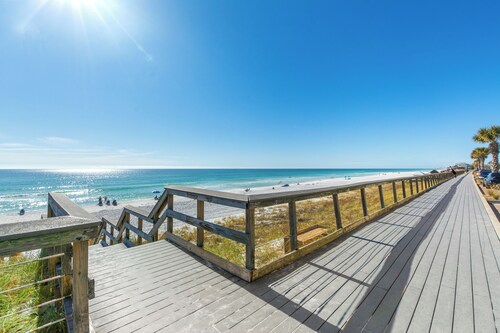 Budget Friendly ~Pets Welcome--Seascape Resort Unit 33A