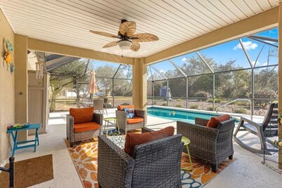 Private Pool Oasis • Whole Home • 15 Min to Rainbow Springs - Pet Friendly