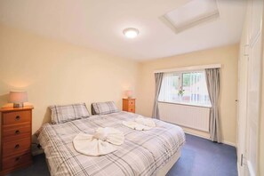 2 bedrooms, WiFi, bed sheets - Workers Accommodation, Discount for Longer Stays (Ballykelly)