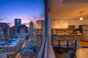 Imagen sin descripción, 4 de 45, botón