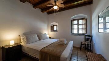 2 chambres, fer et planche Ă repasser, Wi-Fi, draps fournis