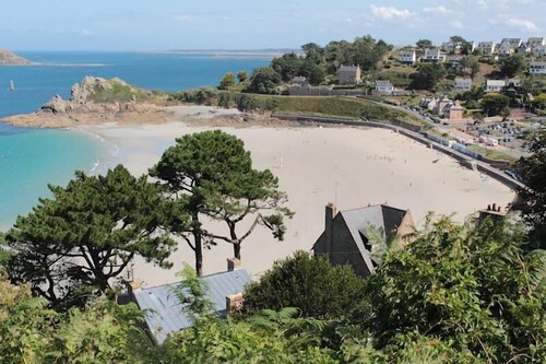 Charming house in Perros-Guirec & private parking