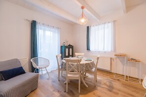 TV - Charming house in Perros-Guirec & private parking (Perros-Guirec)