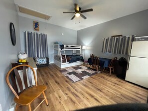 4 chambres, Wi-Fi, literie fournie